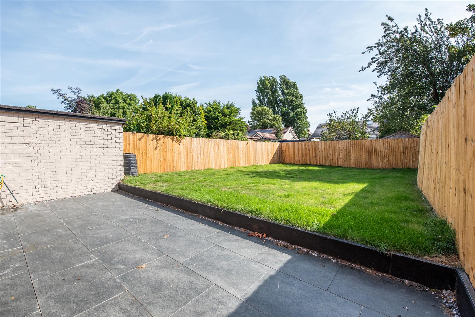 Farringdon Crescent, Preston
